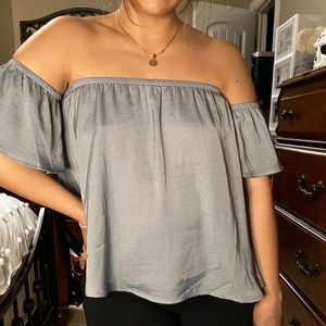 American Eagle off the shoulder top